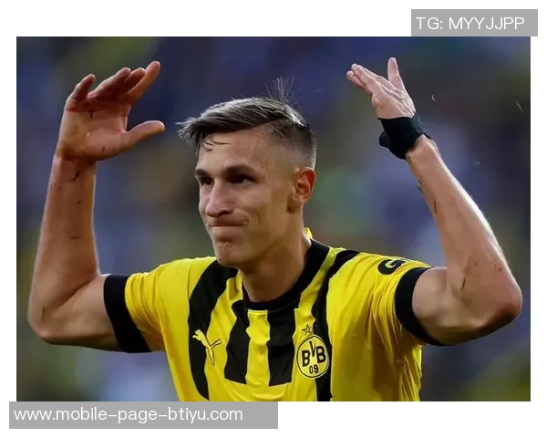 前国脚警告若施洛特贝克持续出色多特需进步否则他将考虑离队